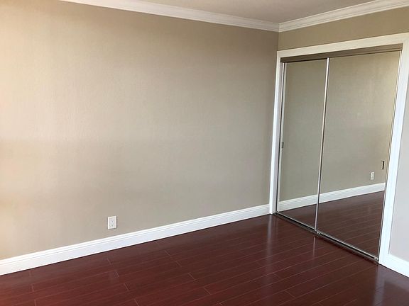 4th image of 500 El Camino Real APT 301