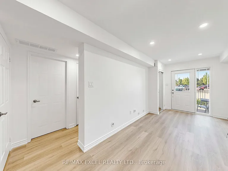 2285 Bur Oak Ave #28 — Photo 14