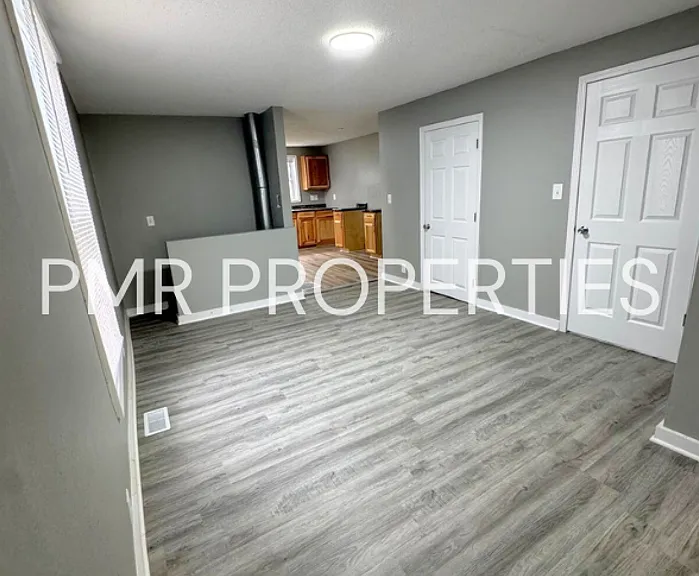 2714 Delaware St — Photo 13