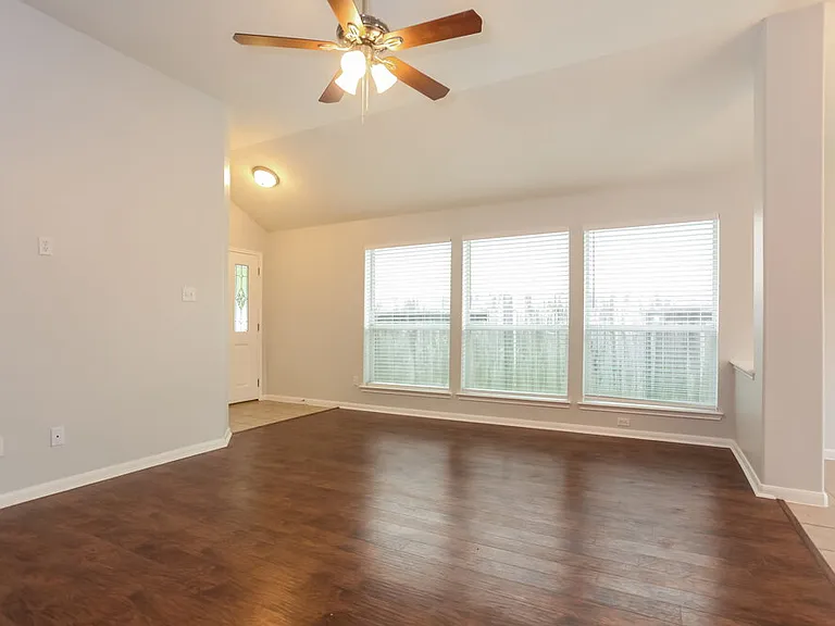 8215 Point Pendleton Dr — Photo 3