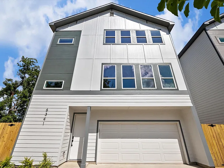 6341 W Montgomery Rd — Photo 4