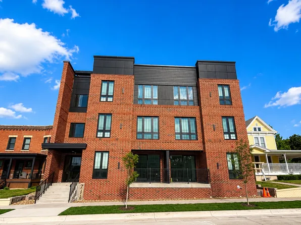 716 Main St, Cedar Falls, IA