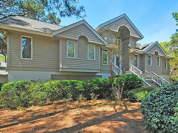 3rd image of 285 Woodcock Ct