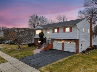 86 Marsh Ave, Sayreville, NJ 08872