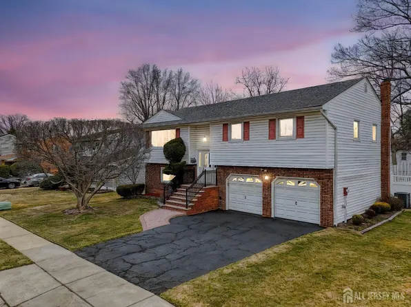86 Marsh Ave, Sayreville, NJ 08872