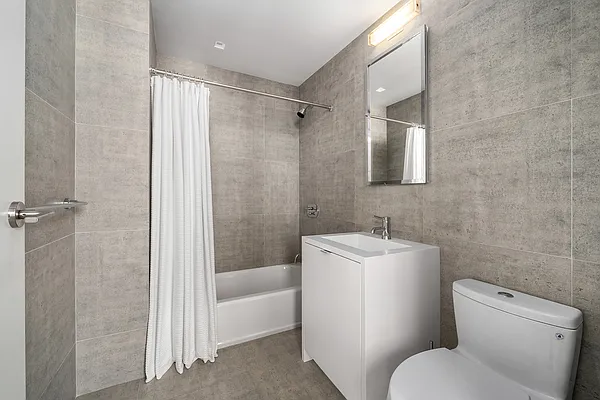 Rented by SERHANT. | media 10