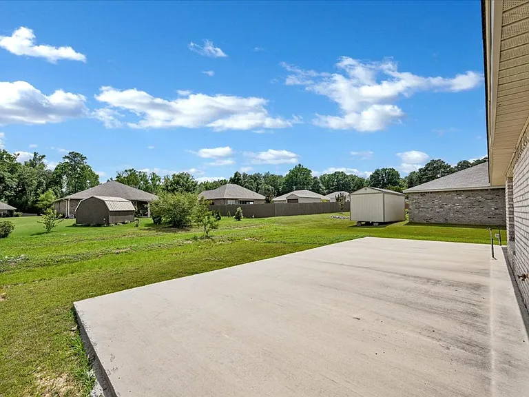 1108 Quail Hollow Rd — Photo 24