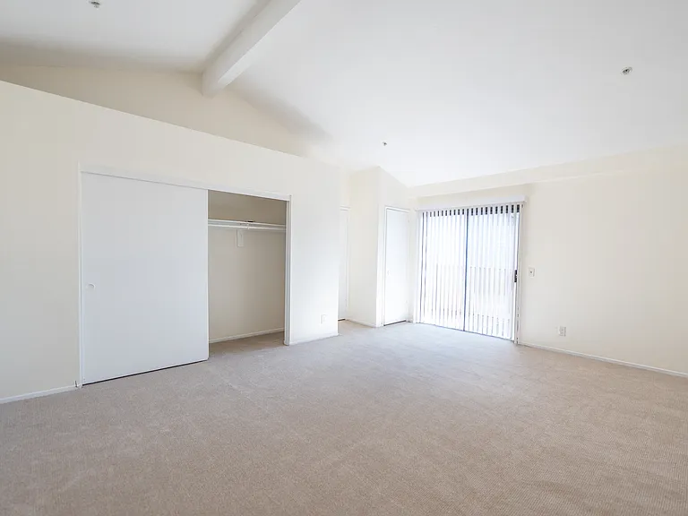 ORIGINAL PHOTO - THIRD BEDROOM