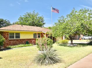 4909 7th St, Lubbock, TX 79416