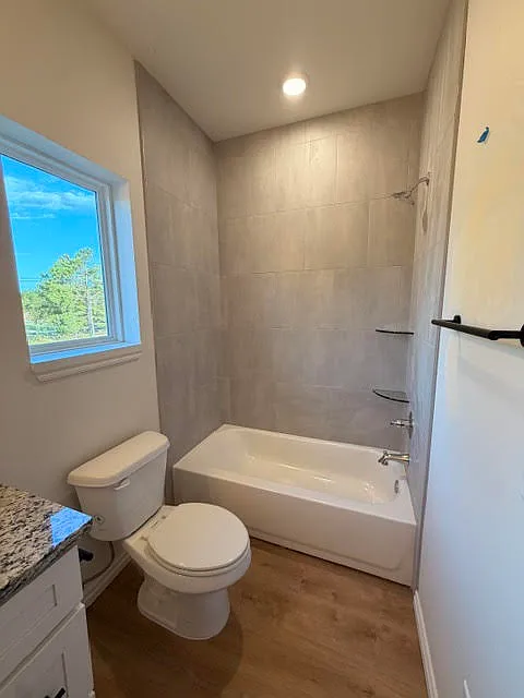 3 bed, 1157 sqft, $1,700 — Photo 4