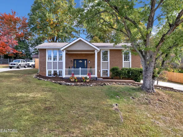 7519 S Whispering Oak Cir, Powell, TN 37849