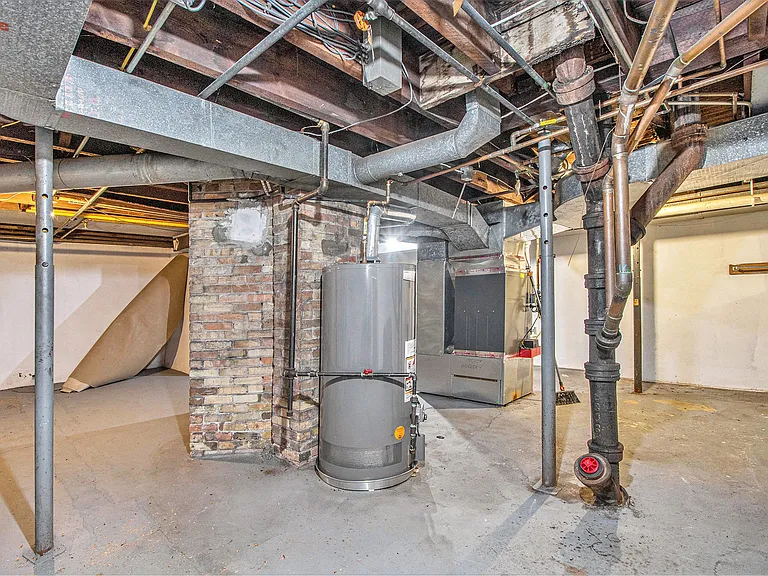 148 College Ave NE #3 — Photo 26