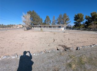 1480 W Irons St, Pahrump, NV 89048