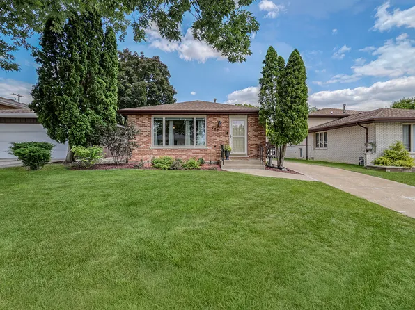 707 Houston St, Lemont, IL 60439
