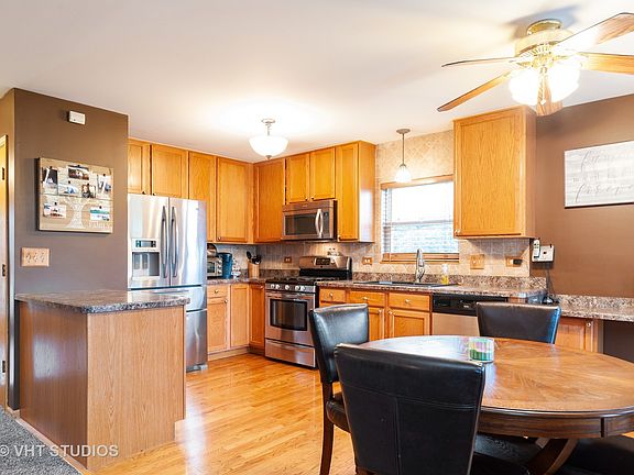 2nd image of 1224 Sun Lake Ct