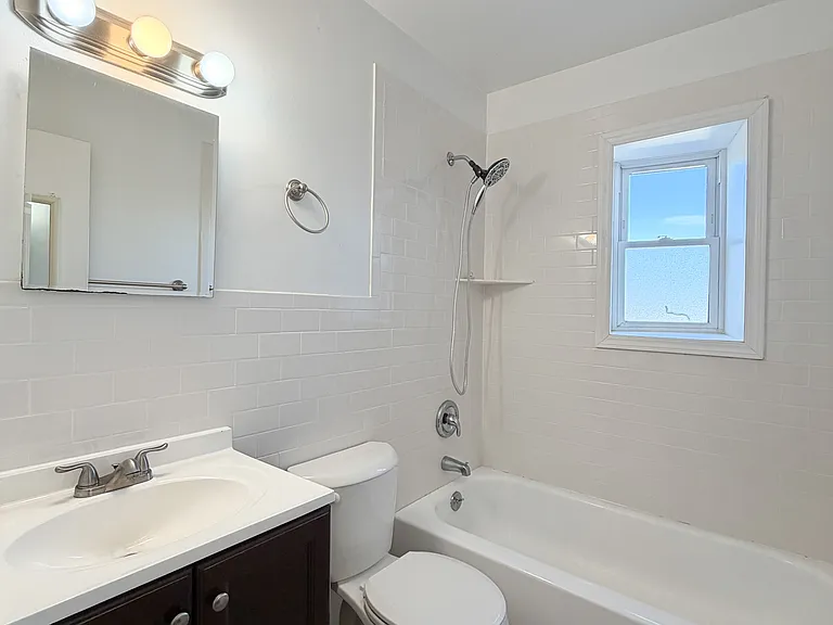 39-08 Little Neck Pkwy #3F — Photo 6