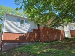 648 Bays View Rd, Kingsport, TN 37660