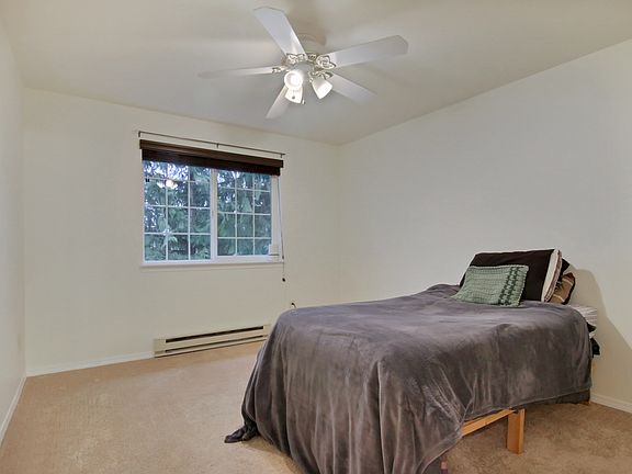 4th image of 22810 30th Ave S #1