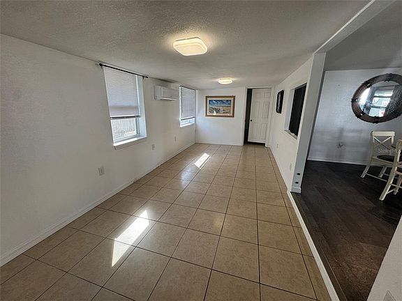 5th image of 802 RIVER VIEW LANE