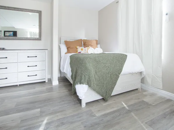 9922 Cheshire Ave, Westminster, CA 92683