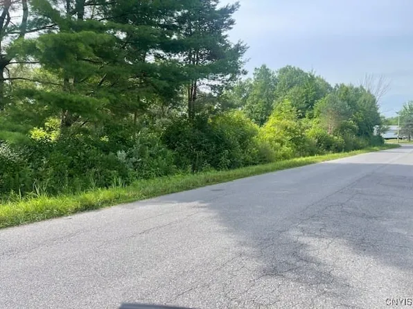 4664 Wetzel Rd, Liverpool, NY 13090