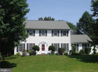 3625 Country Club Rd, Allentown, PA 18103