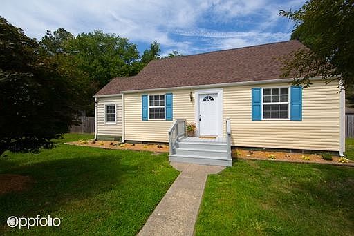 1st image of 19 Roberts Ct W