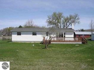 8904 W Esmond Rd, Hale, MI 48739