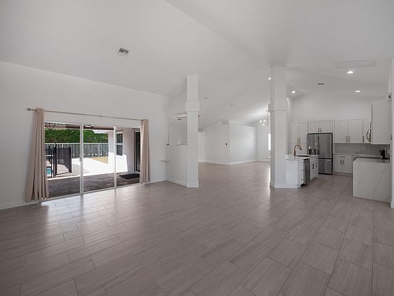 3rd image of 5906 Wedgewood Village Circle