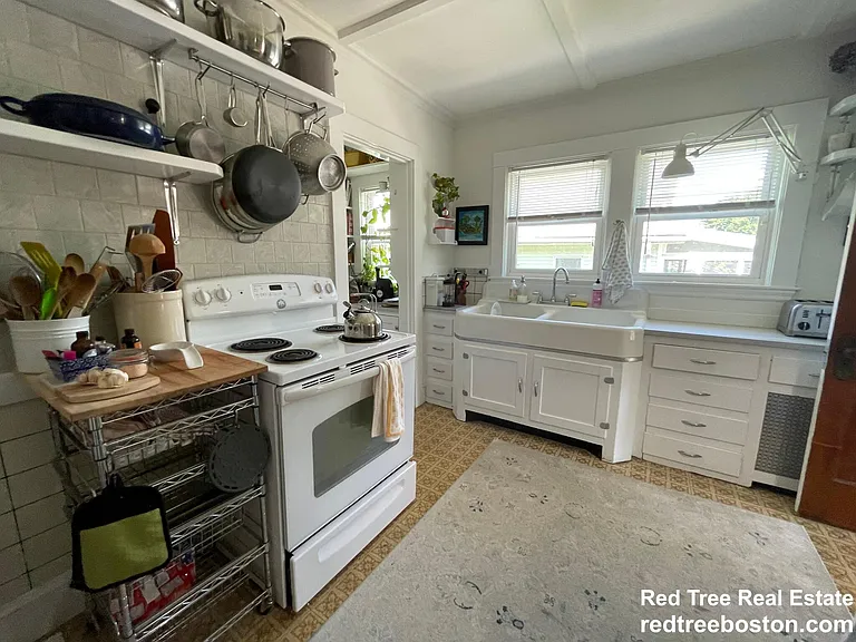 62 Newport St #1 — Photo 8