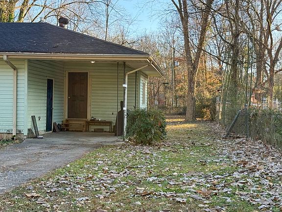 2nd image of 415 Gene Reed Rd