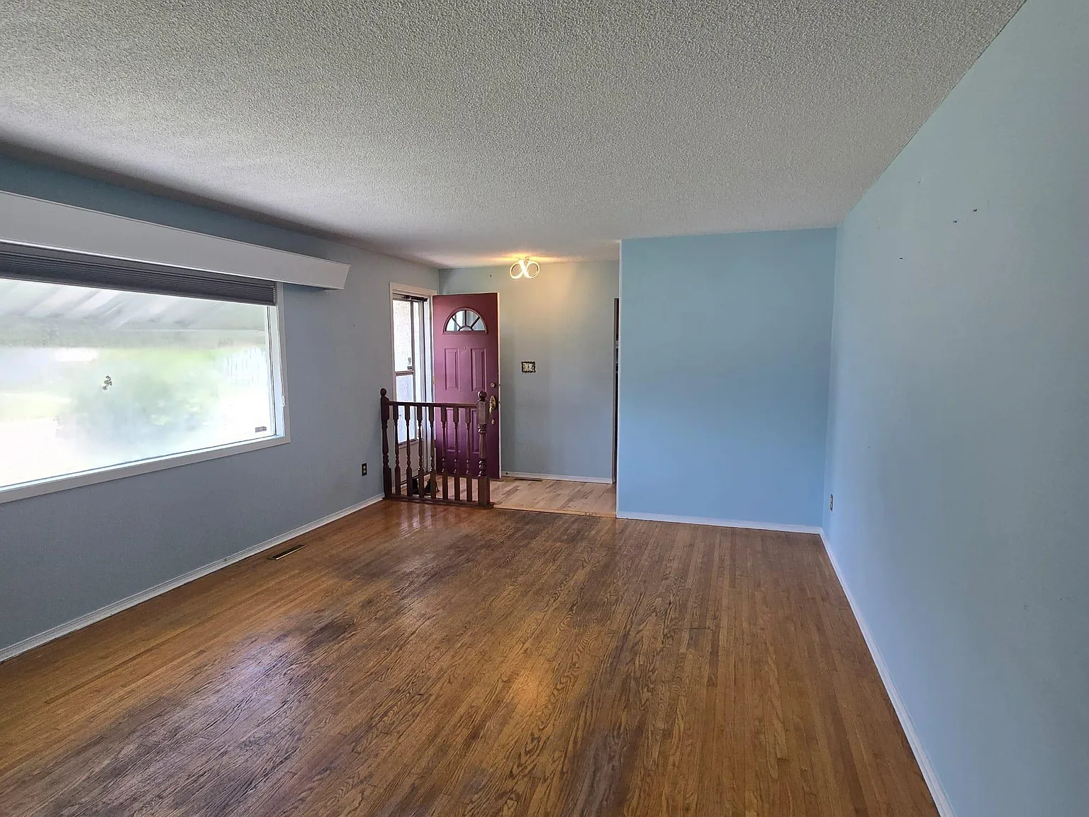 4 bed, 2.0 bath, 1170 sqft, $2,300 — Photo 2