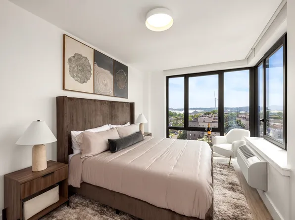 285 Broadway image 2 of 20