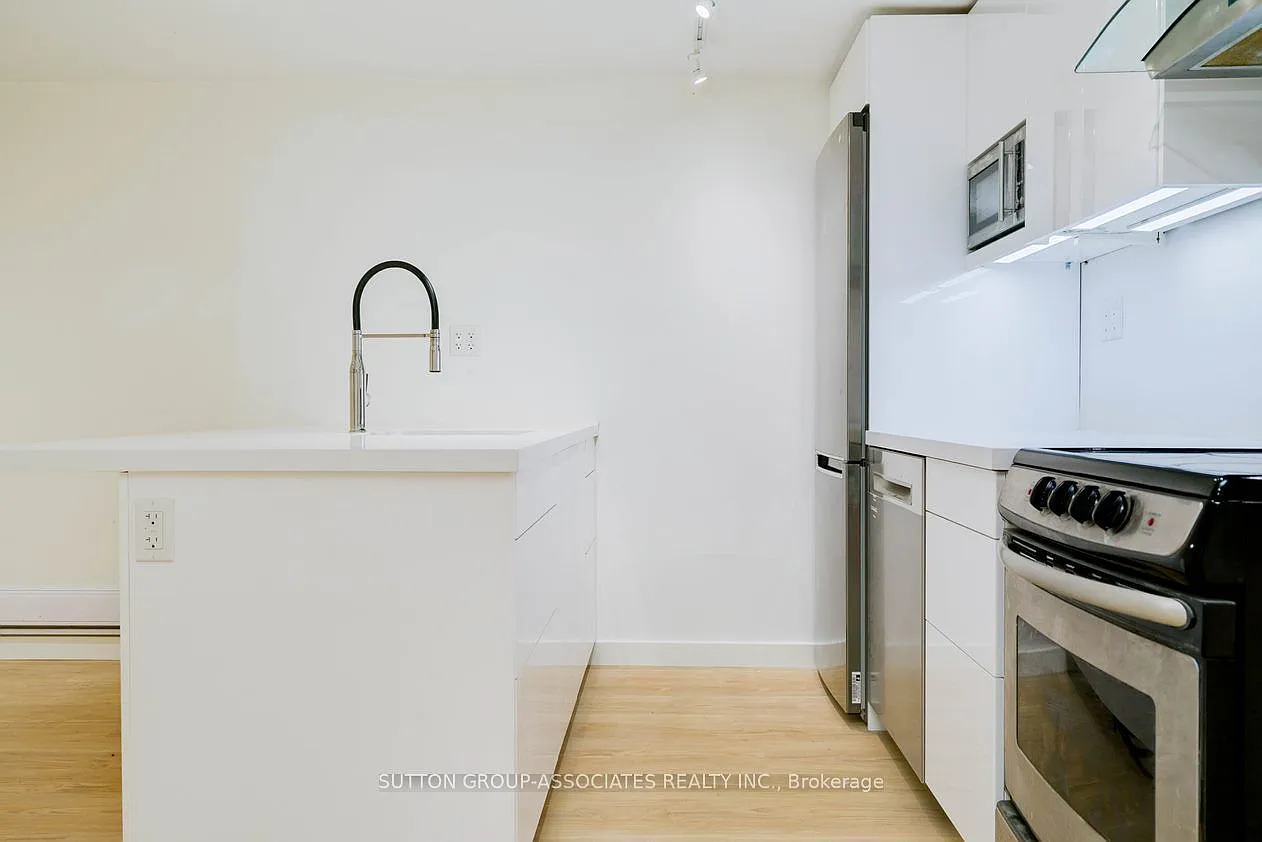 2 bed, $2,500 — Photo 2