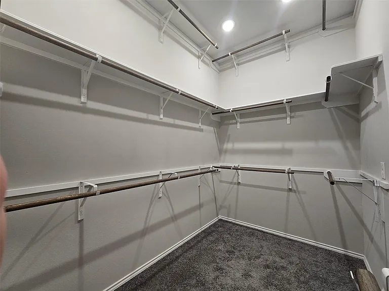 8711 Fox Trail Dr — Photo 20