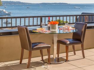 9123 NE Juanita Dr UNIT 203, Kirkland, WA 98034