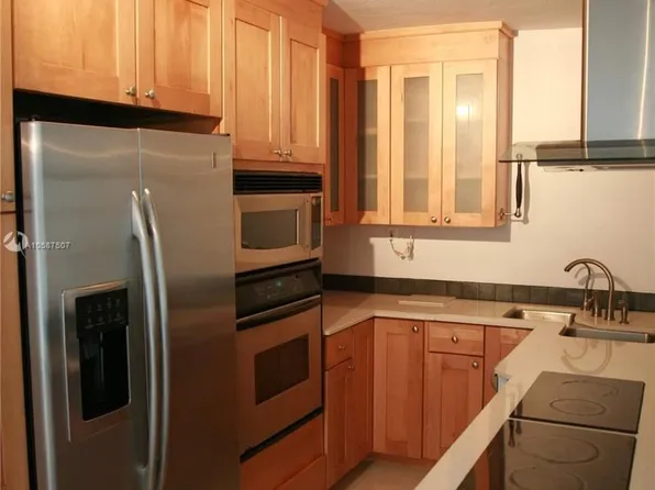 6969 Collins Ave APT 810, Miami Beach, FL 33141