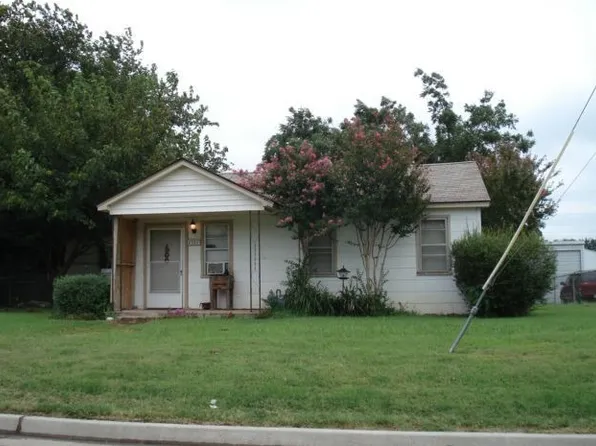 4100 N Ann Arbor Ave, Warr Acres, OK 73122