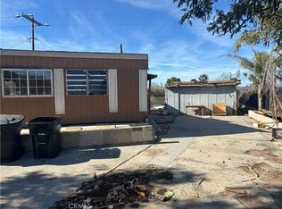 382 Altura Dr, Perris, CA 92570