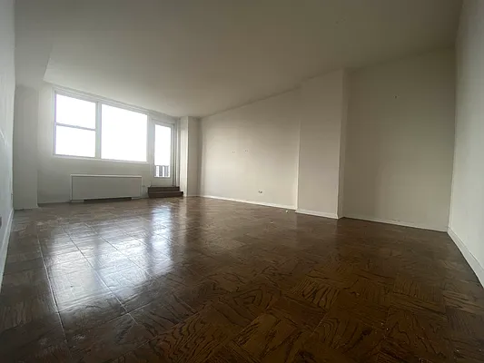 Rented by Bond New York | media 3