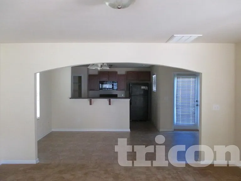 4840 Magnasco Ln — Photo 7