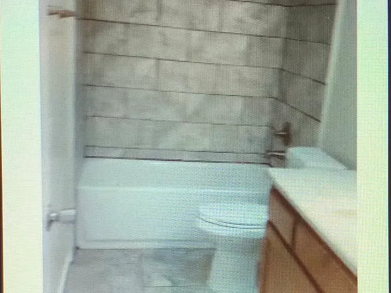 6408 Willow Springs Dr — Photo 10