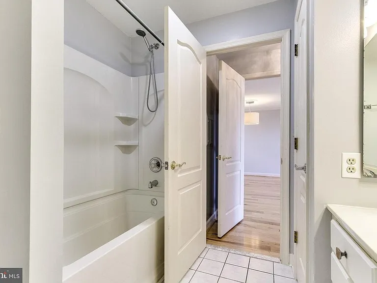 6924 Fairfax Dr #308 — Photo 20