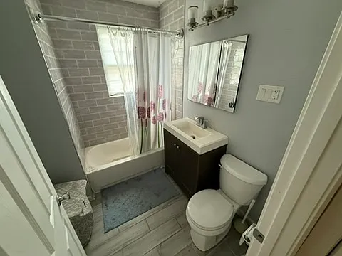 90 Boylston St #4 — Photo 4