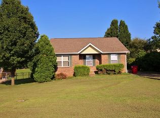 1303 Chucker Dr, Clarksville, TN 37042