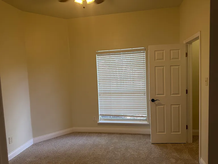 10229 Andora Dr — Photo 14