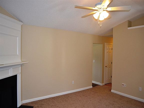 4th image of 221 Bonnie Woods Dr