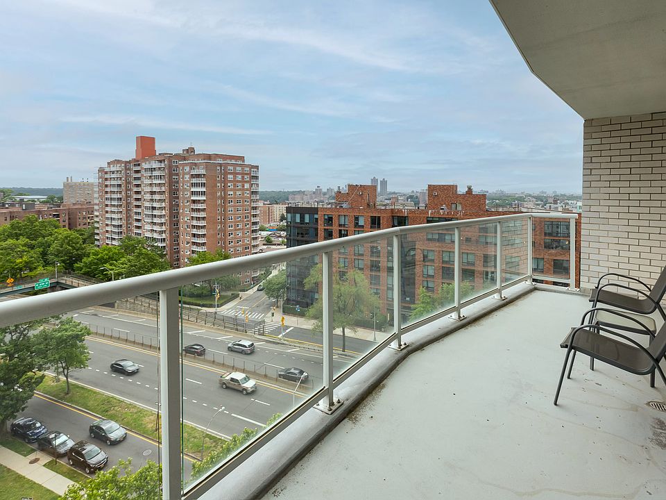 1st image of 3333 Henry Hudson Pkwy APT 11S