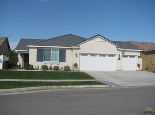 14716 Yellow Lupine Dr, Bakersfield, CA