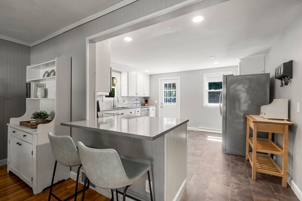257 Elmwood St, North Attleboro, MA - More